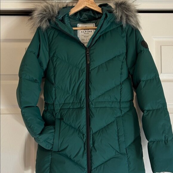 Alpine Design Jackets & Blazers - Alpine Design Women’s Dream Puff Belted Dark Green Jacket Size XS